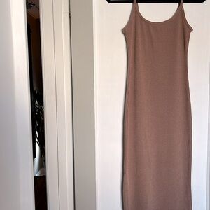 NWOT ARITZIA WILFRED FREE MIDI DRESS